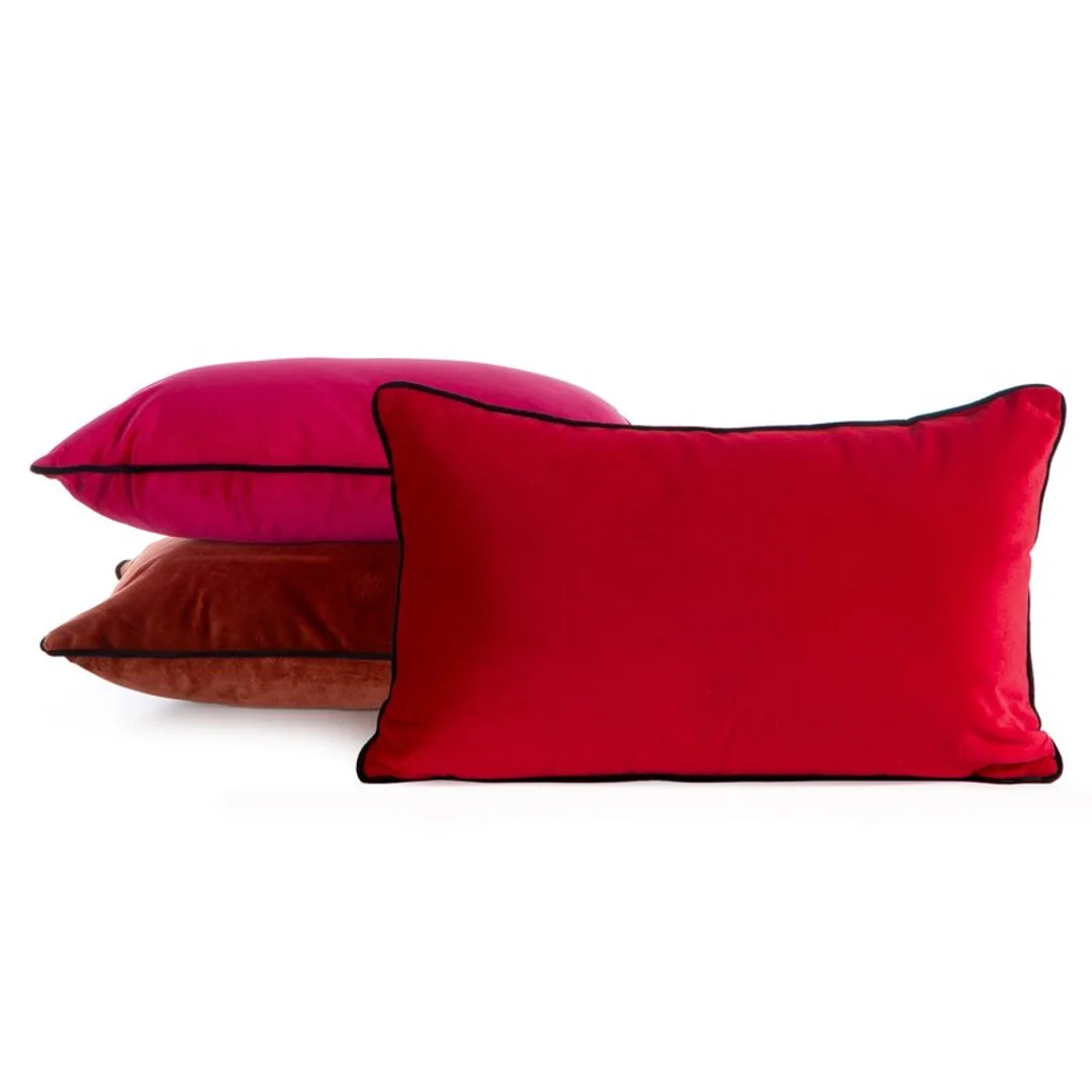 Poduszka dekoracyjna 30x50 Gaja 3 czerwona obszyta dekoracyjną lamówką welwetowa Eurofirany — zdjęcie 2