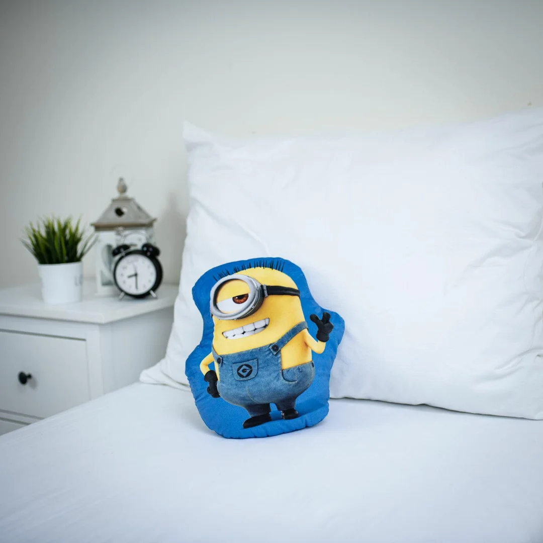Poduszka w kształcie Minionka Carla 35x30 niebieska Jf24 — zdjęcie 2
