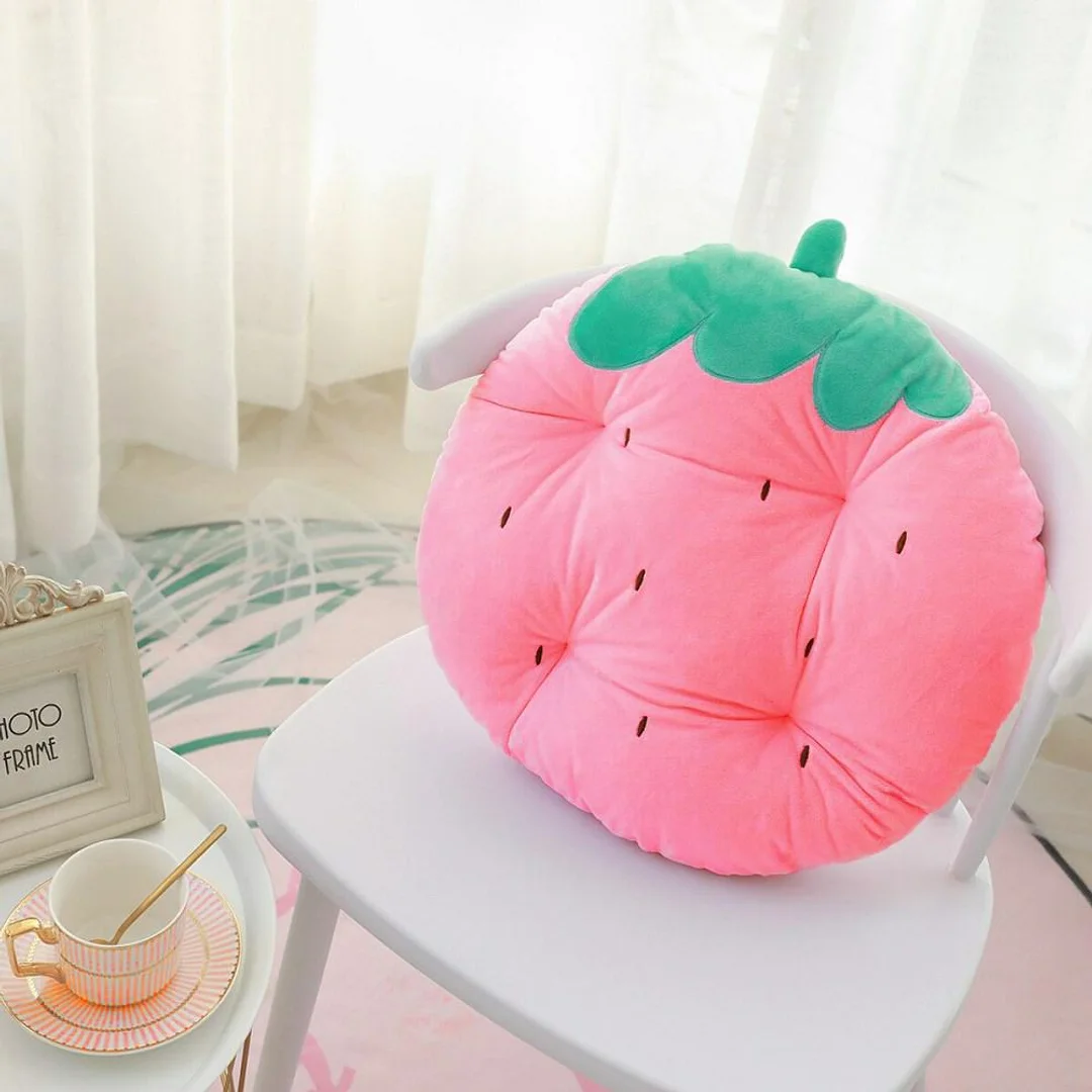 Poduszka Yummy 35 cm owoc truskawka czerwona pluszowa Domarex — zdjęcie 2