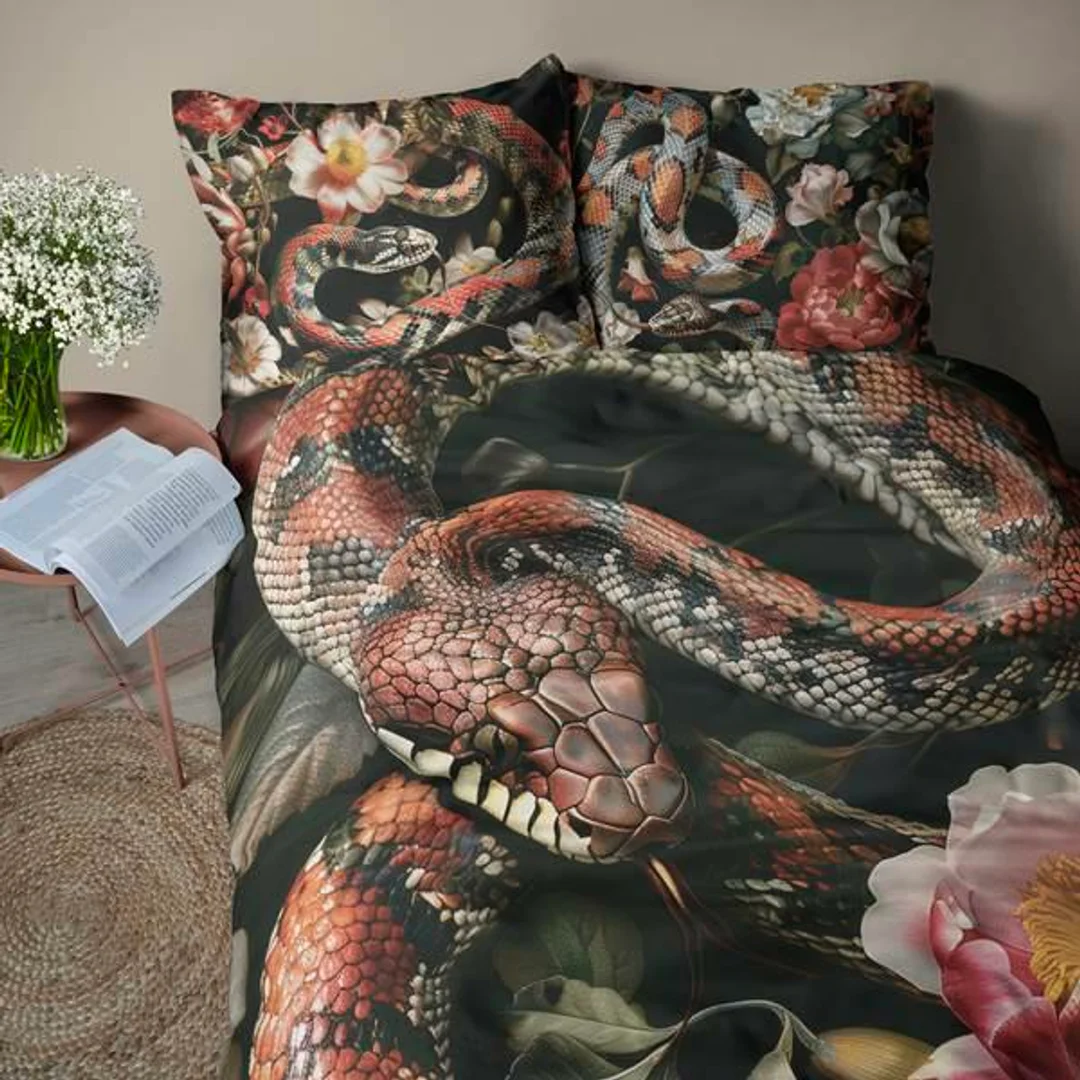 Pościel 3D z mikrofibry z realistycznym wężem i kwiatami – 160x200 cm – Visuale 3D – wzór 5304 A — zdjęcie 4