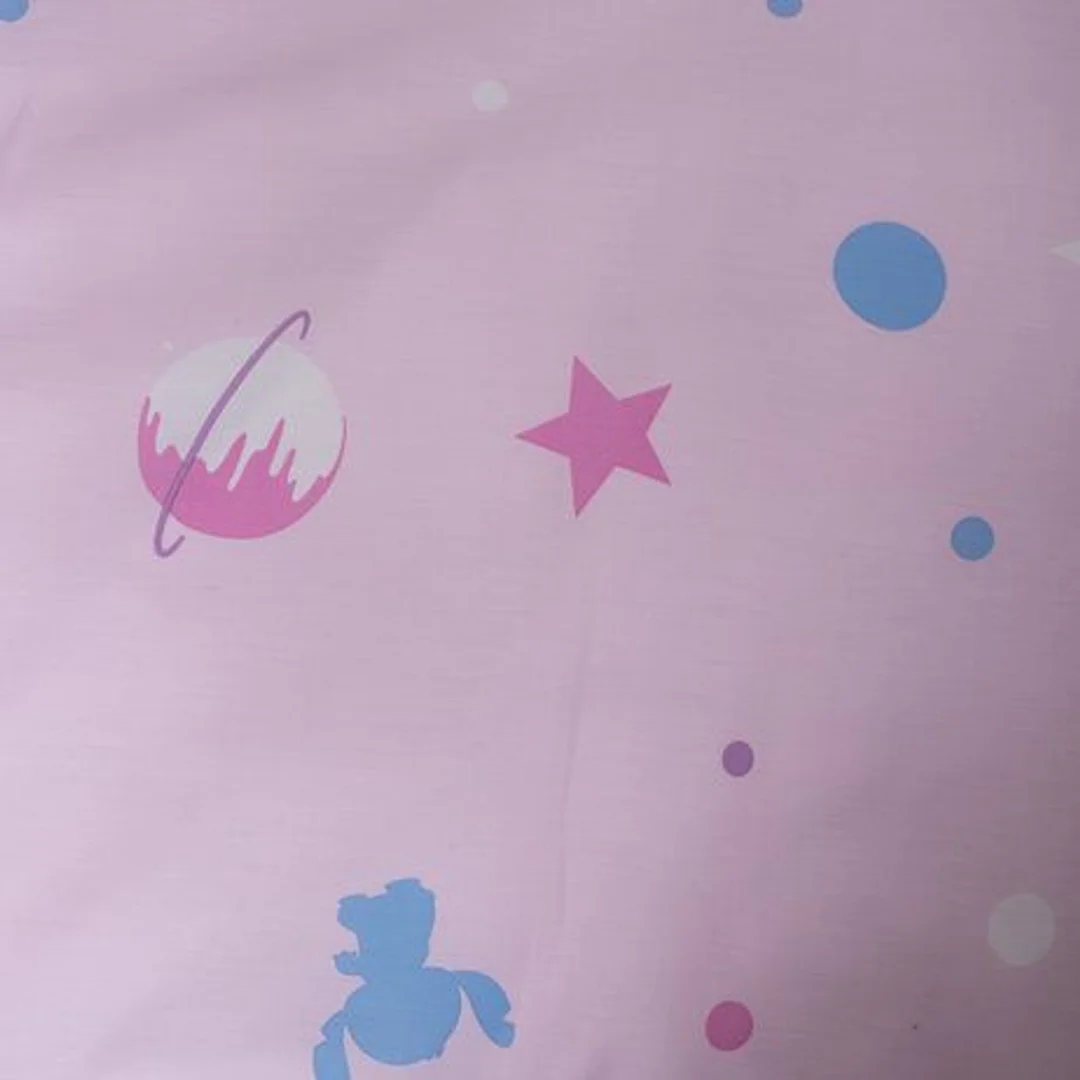 Pościel bawełniana 140x200 Lilo i Stitch Universe różowa poszewka 70x90 JF24 — zdjęcie 4