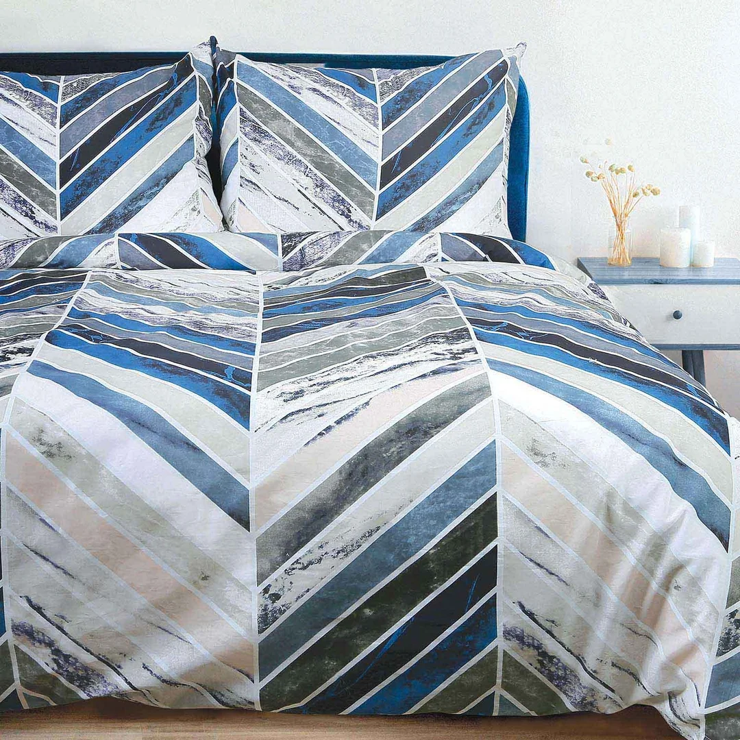 Pościel bawełniana 160x200 biała niebiesko-szara w geometryczną jodełkę – CottonLove — zdjęcie 8