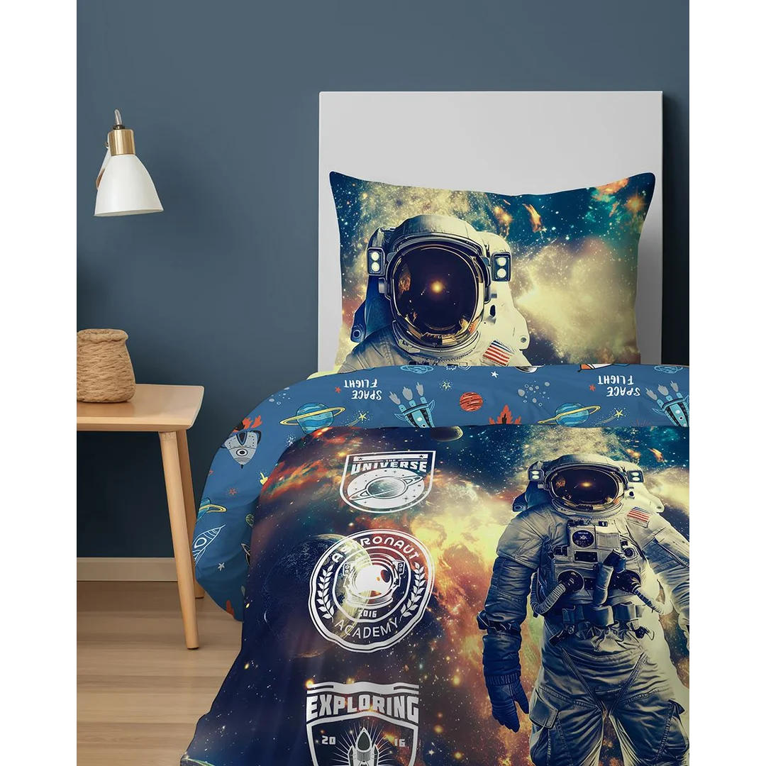 Pościel bawełniana młodzieżowa 140x200 granatowa z astronautą i planetami – 5869 A – Dream Collection — zdjęcie 4