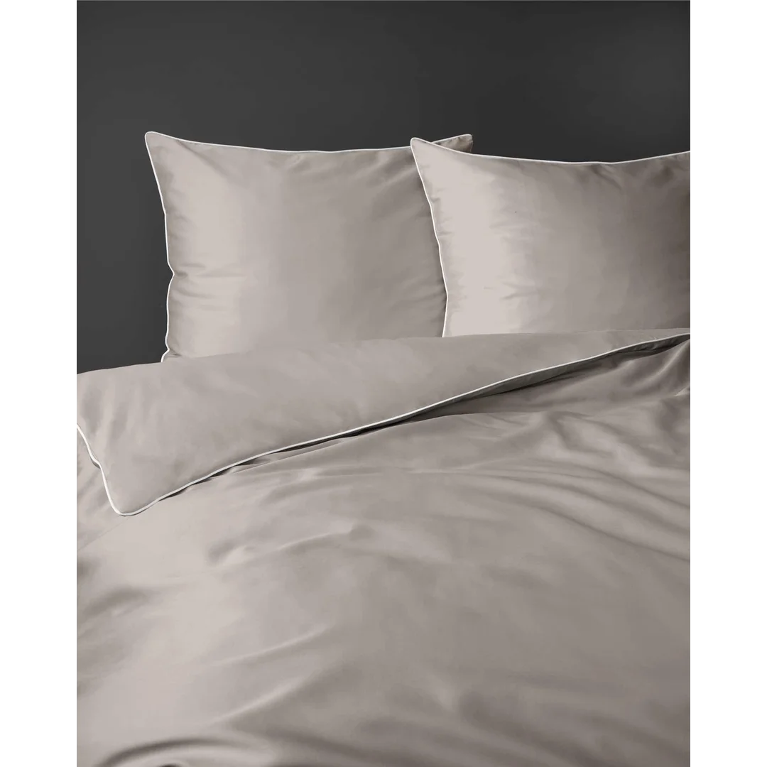 Pościel satynowa 140x200 beżowa z lamówką z jedną poszewką 70x90 Mako Satin 62/2 — zdjęcie 4