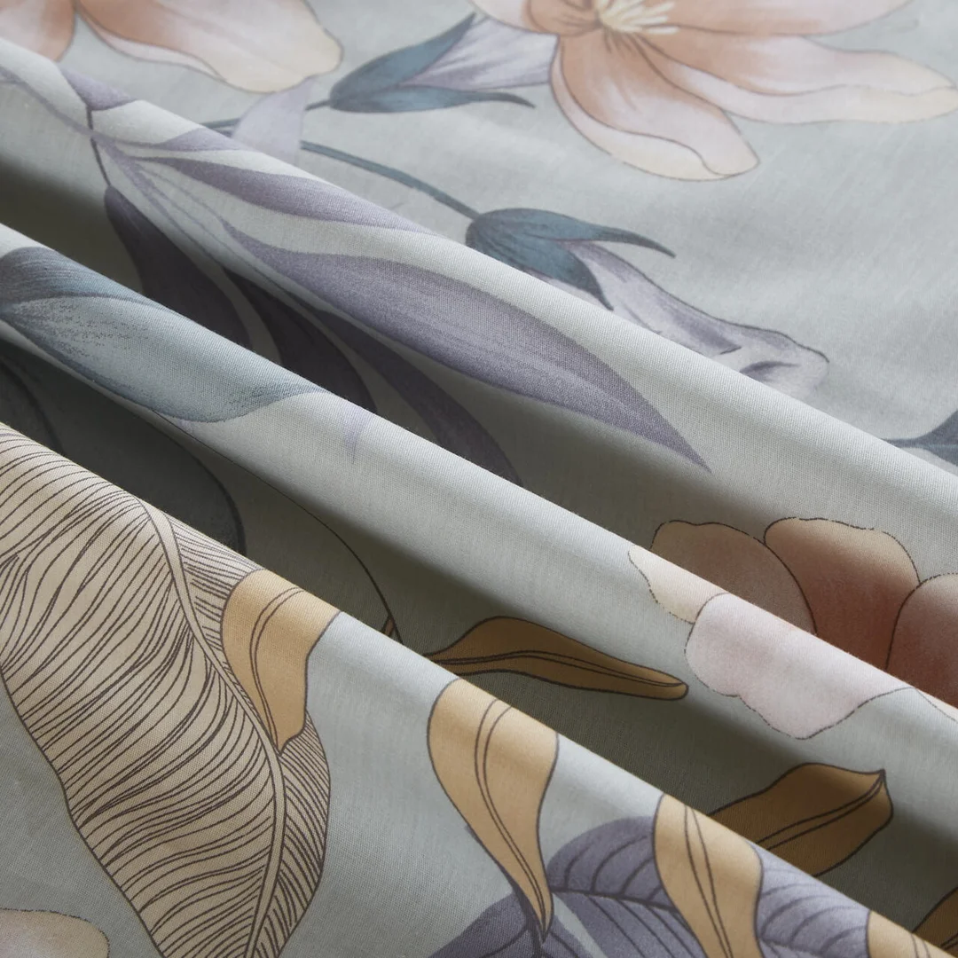 Pościel satynowa 140x200 w kwiaty Porcelanowy Sen — zdjęcie 10