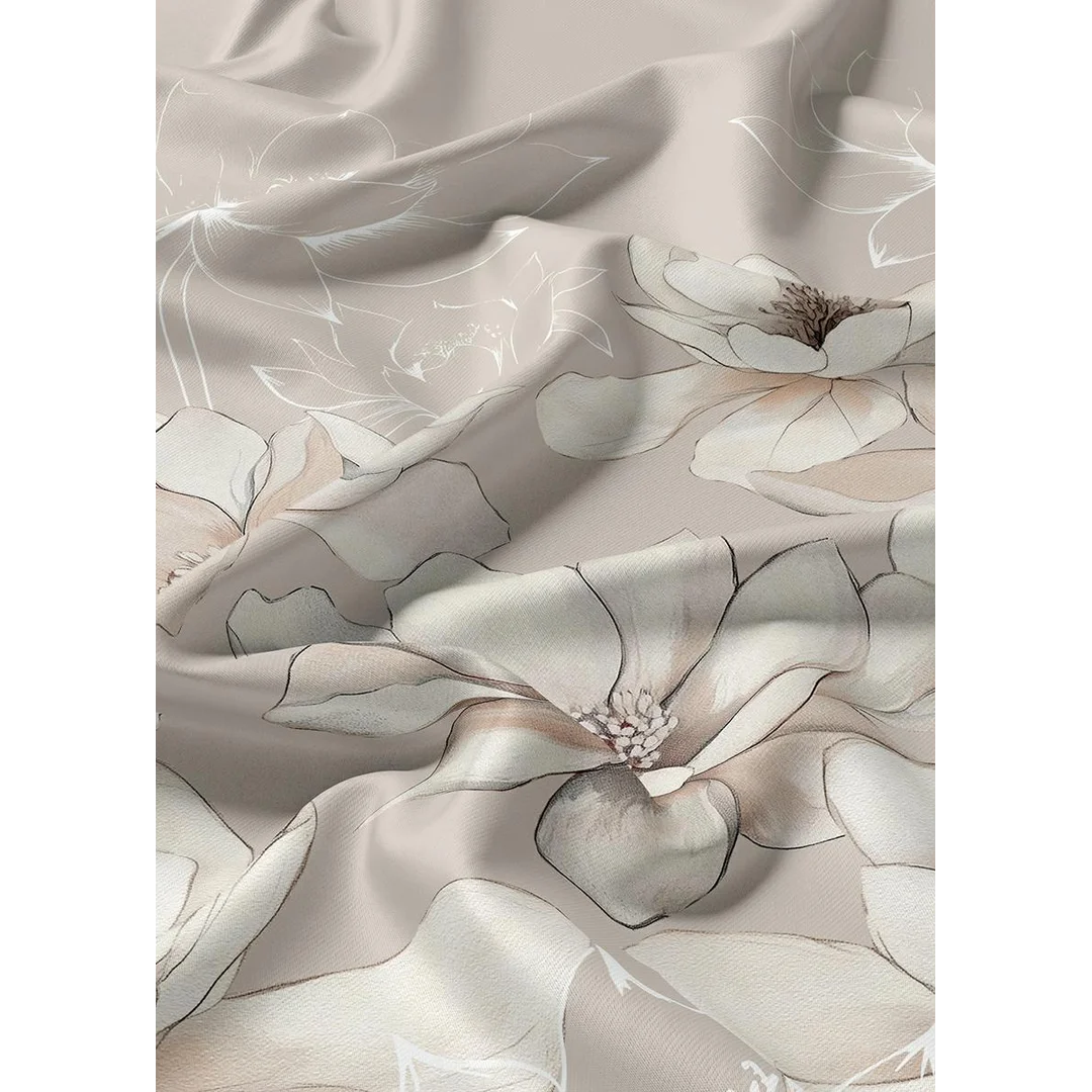 Pościel satynowa 220x200 beżowa w duże kwiaty magnolii - 5802 A - Satynowa Harmonia — zdjęcie 3