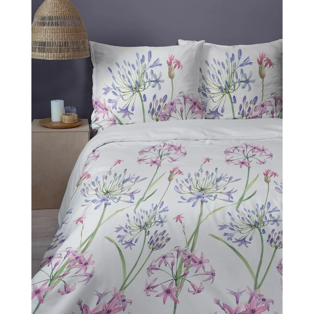 Pościel satynowa 220x200 biała w kwiaty fioletowo-różowe – 5809 A – Botanica Satin — zdjęcie 2
