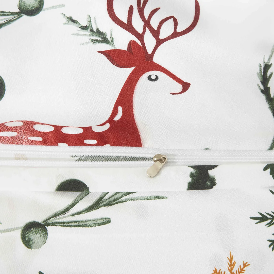 Pościel świąteczna 220x200 Christmas Forest biała kolorowa mikrosatynowa Merry Home — zdjęcie 5