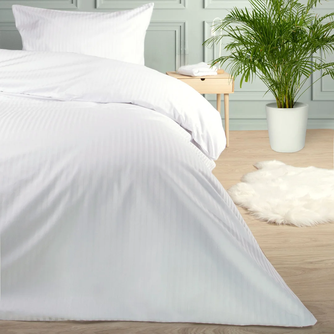 Poszewka hotelowa 70x80 biała adamaszkowa na zakładkę paski 1 cm — zdjęcie 3