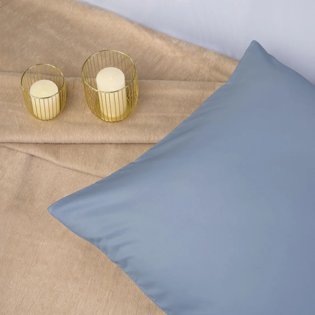 Poszewka satynowa 40x60 niebieska jednobarwna 009 SATYNLOVE CLASSIC — zdjęcie 3