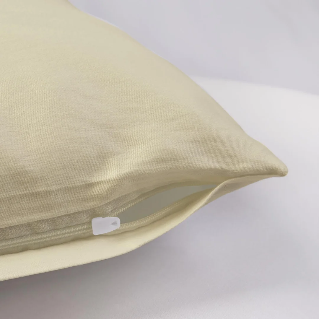 Poszewka satynowa 50x80 kremowa 155 jednobarwna Satynlove — zdjęcie 6