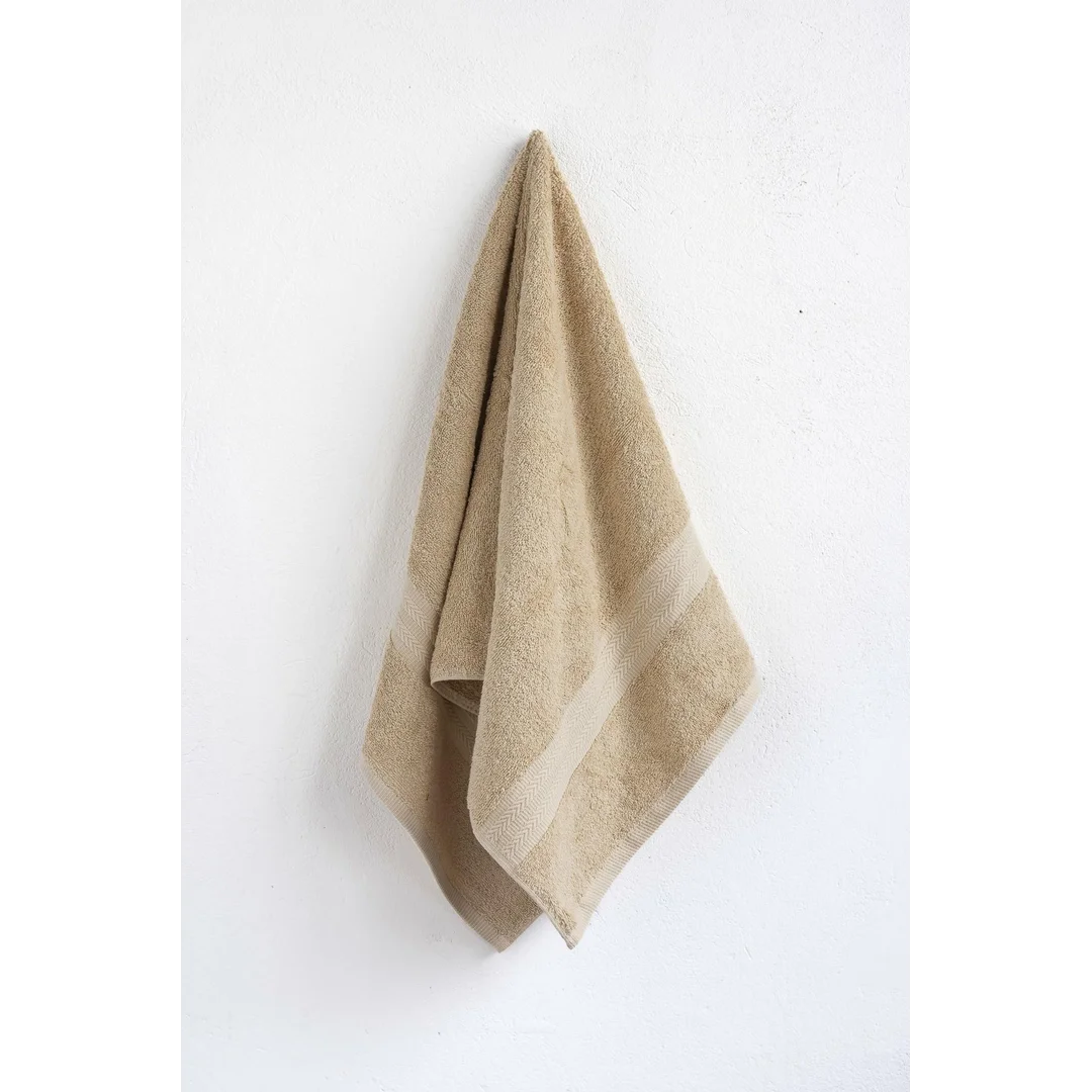 Ręcznik 70x140 Forum beżowy jasny 08 550g/m2 York — zdjęcie 2