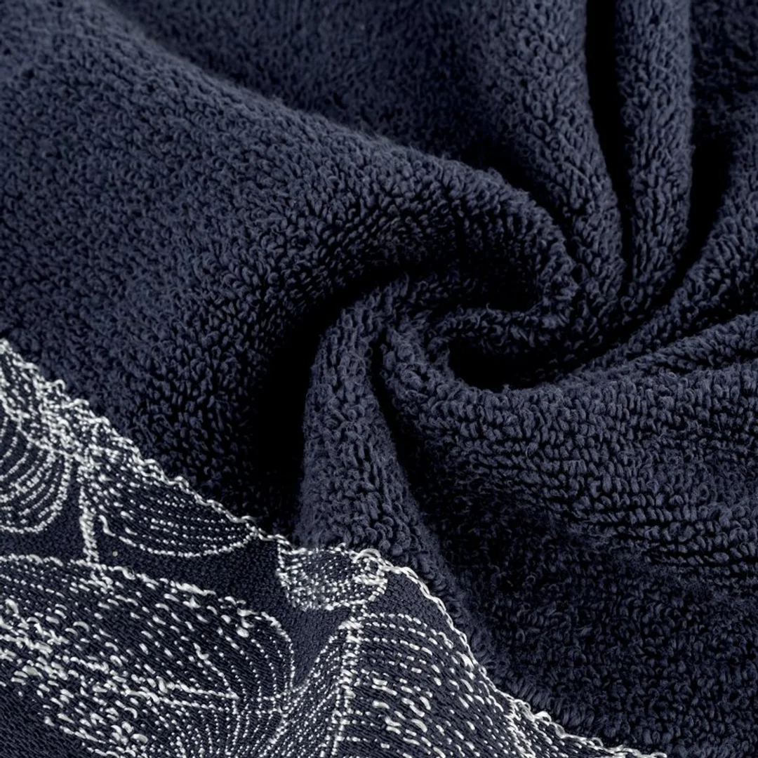 Ręcznik Agis 30x50 granatowy liście frotte 400g/m2 Eurofirany — zdjęcie 3