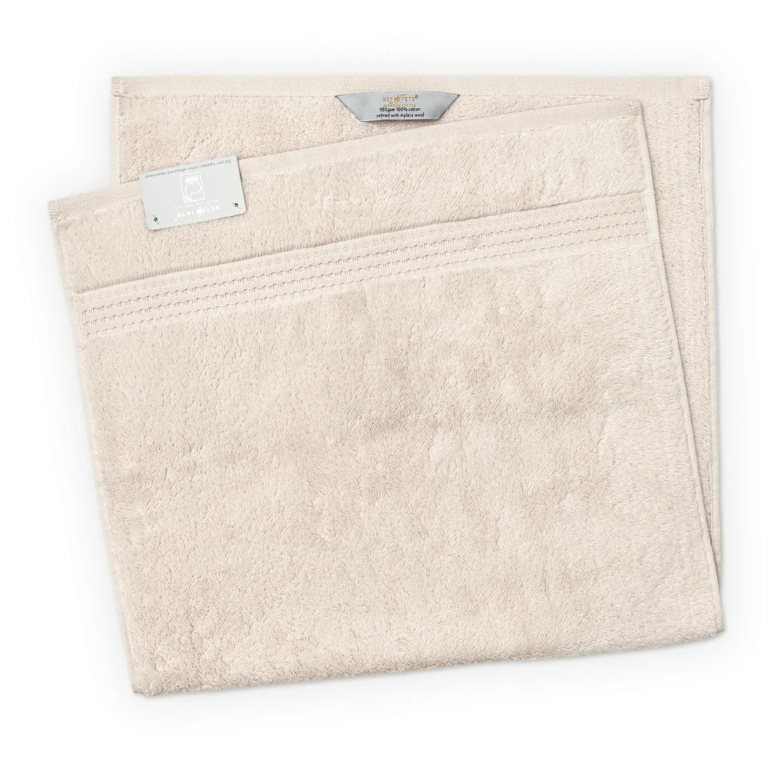 Ręcznik Alpaca 70x130 beżowy natural 550 g/m2 Nefretete — zdjęcie 2