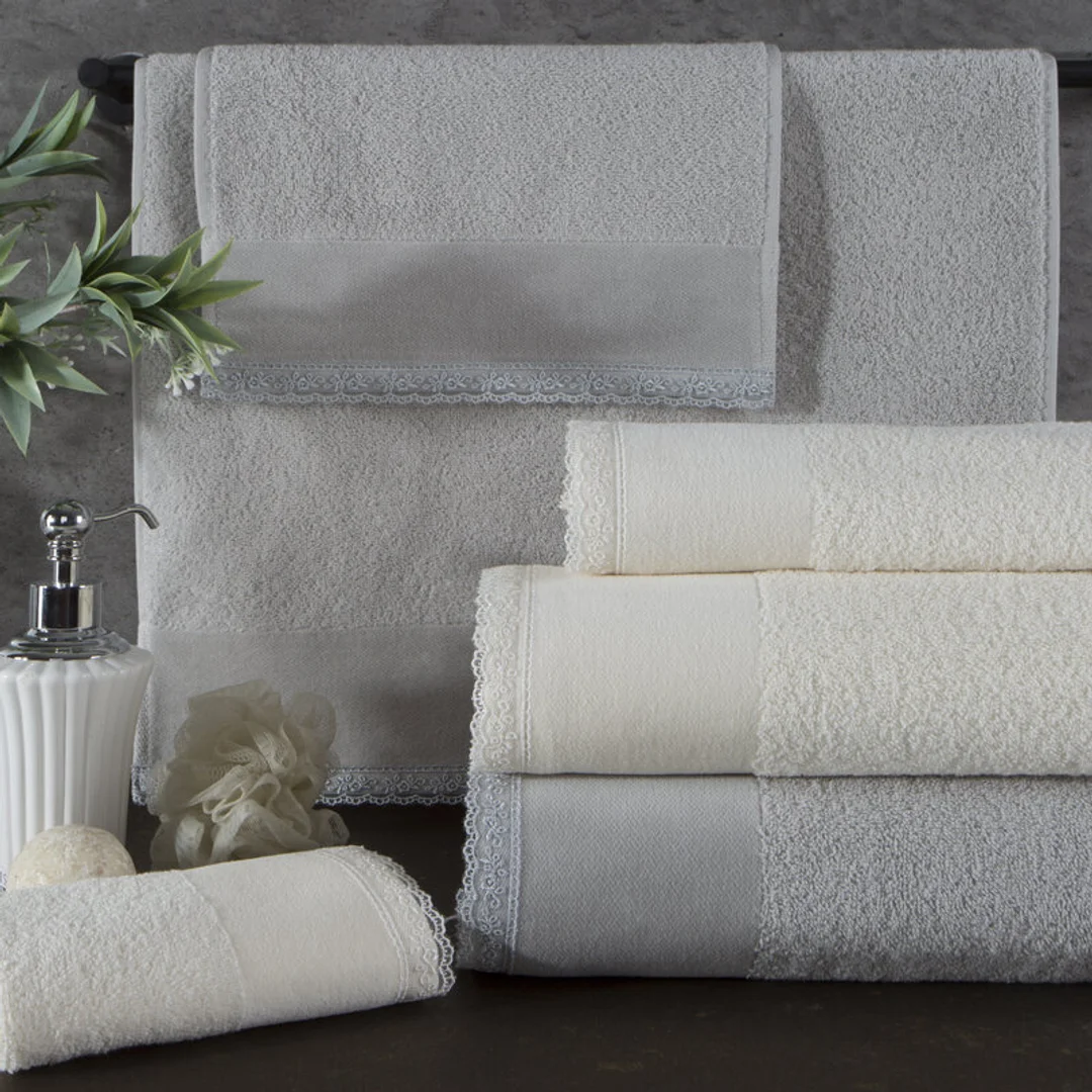 Ręcznik Emi 70x140 kremowy 02 zdobiony bordiurą frotte 500 g/m2 Eurofirany — zdjęcie 5
