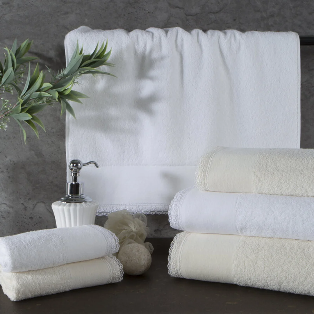 Ręcznik Emi 70x140 kremowy 02 zdobiony bordiurą frotte 500 g/m2 Eurofirany — zdjęcie 7