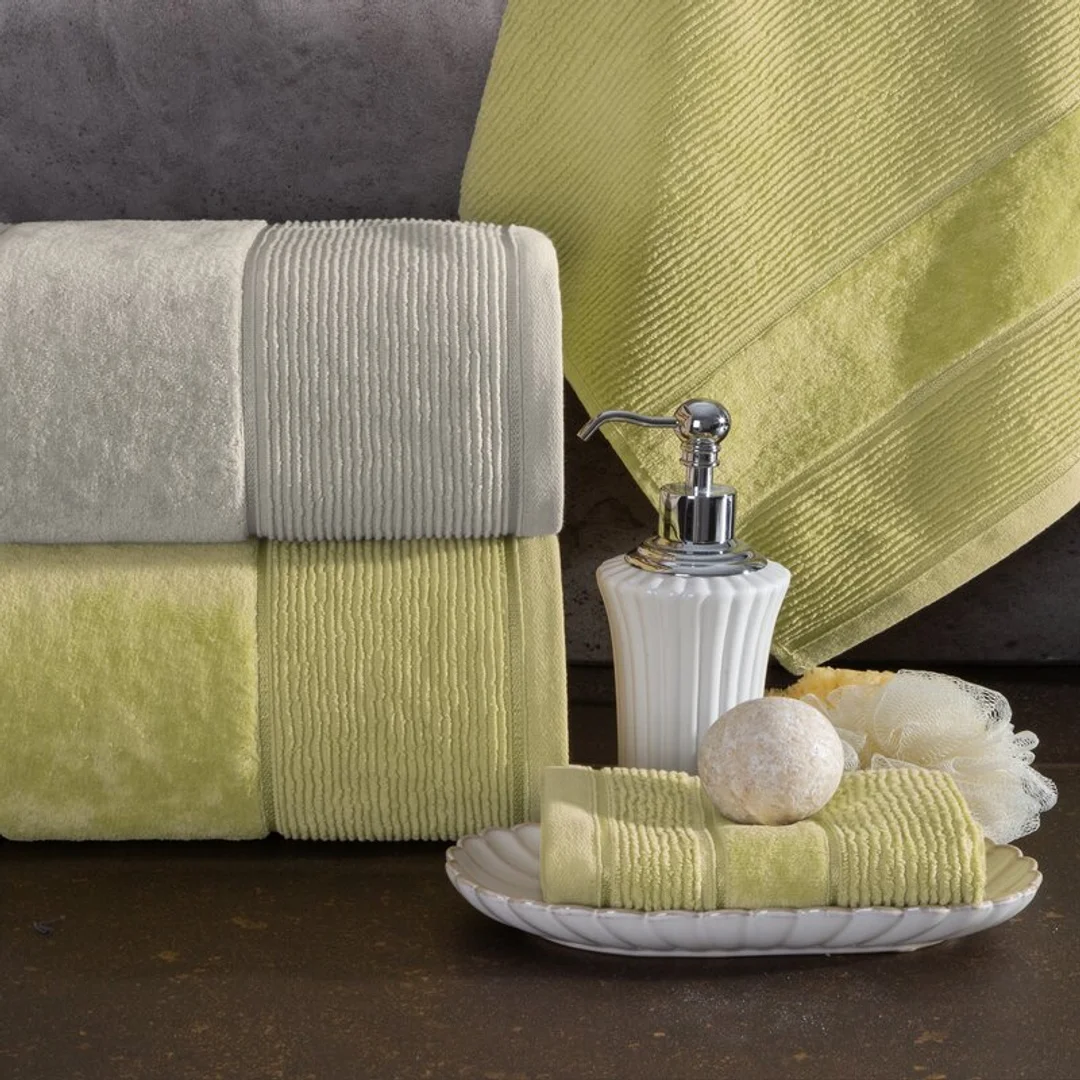 Ręcznik Emma 11 70x140 granatowy 500g/m2 frotte Eurofirany — zdjęcie 5