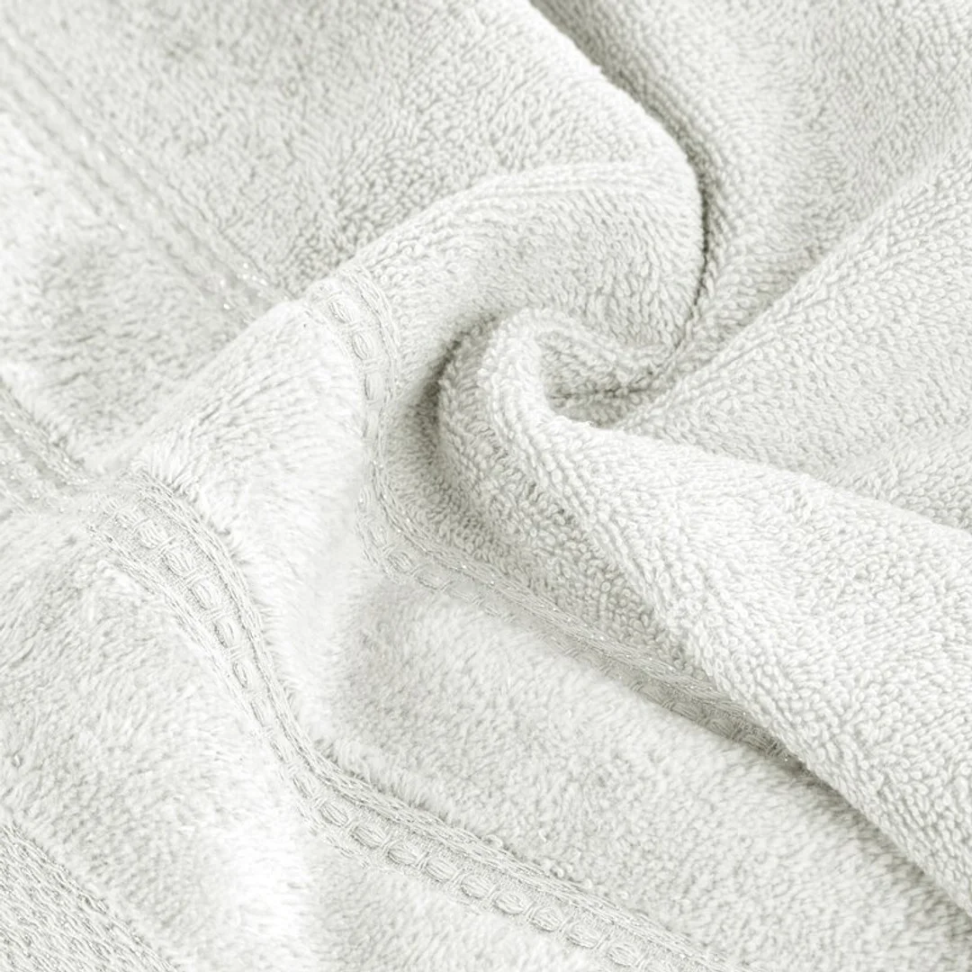 Ręcznik Glory 4 50x90 kremowy z welurową bordiurą i błyszczącą nicią 500 g/m2 Eurofirany — zdjęcie 3