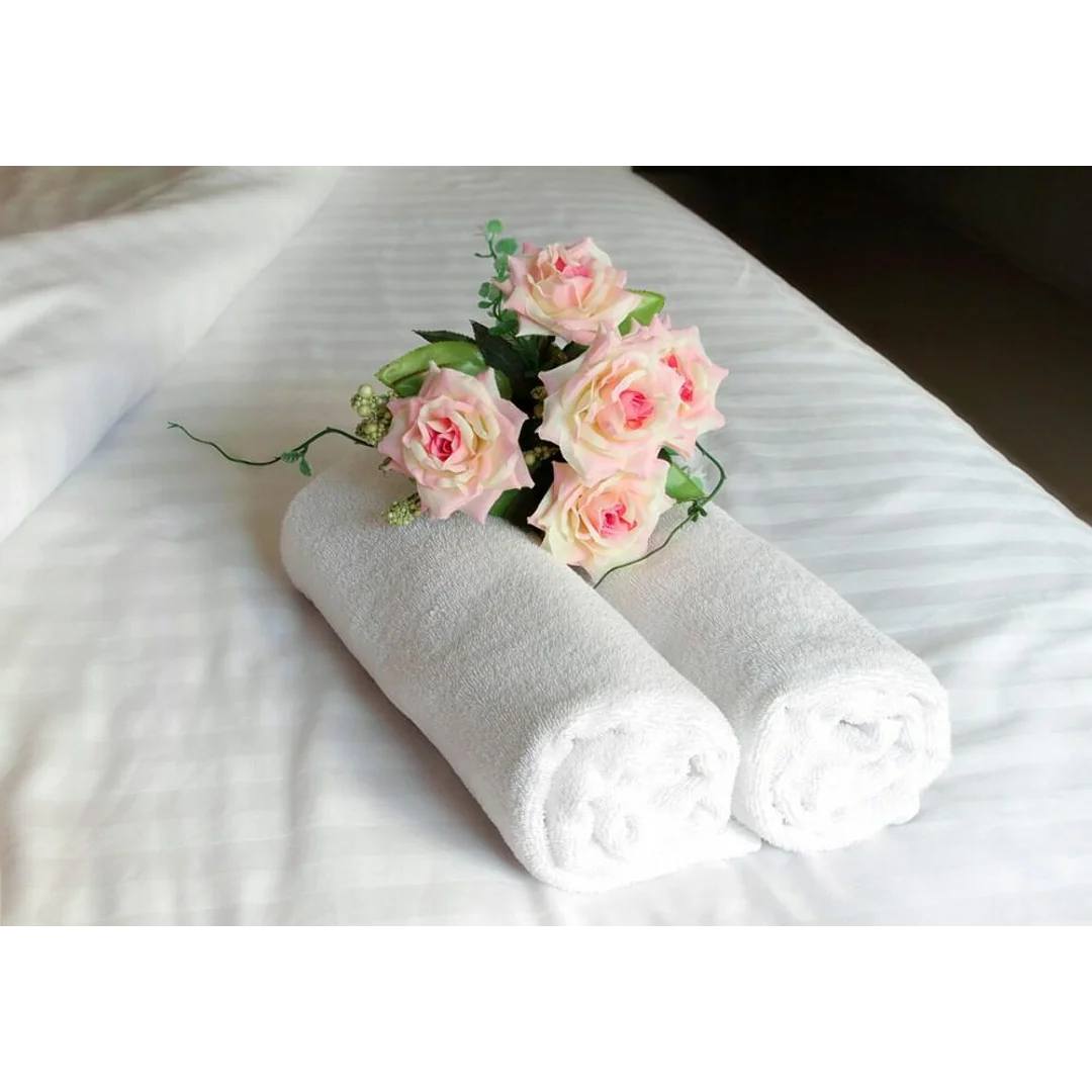 Ręcznik hotelowy 50x100 biały bawełniany 450 g/m2 frotte — zdjęcie 6