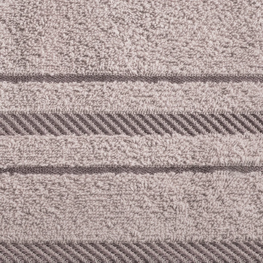 Ręcznik Koral 30x50 pudrowy różowy frotte 480g/m2 Eurofirany — zdjęcie 2