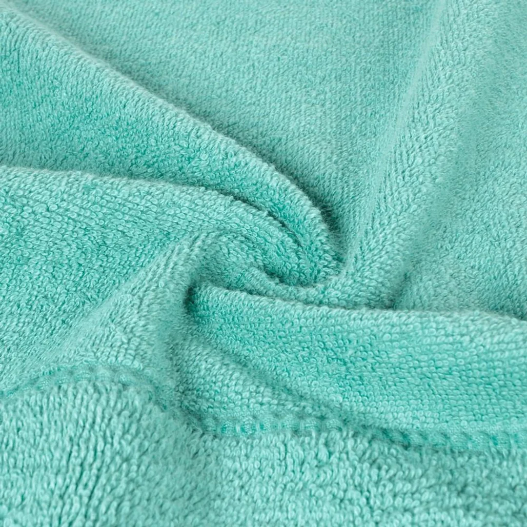 Ręcznik Mari 50x90 miętowy z welurową bordiurą 500g/m2 Eurofirany — zdjęcie 3