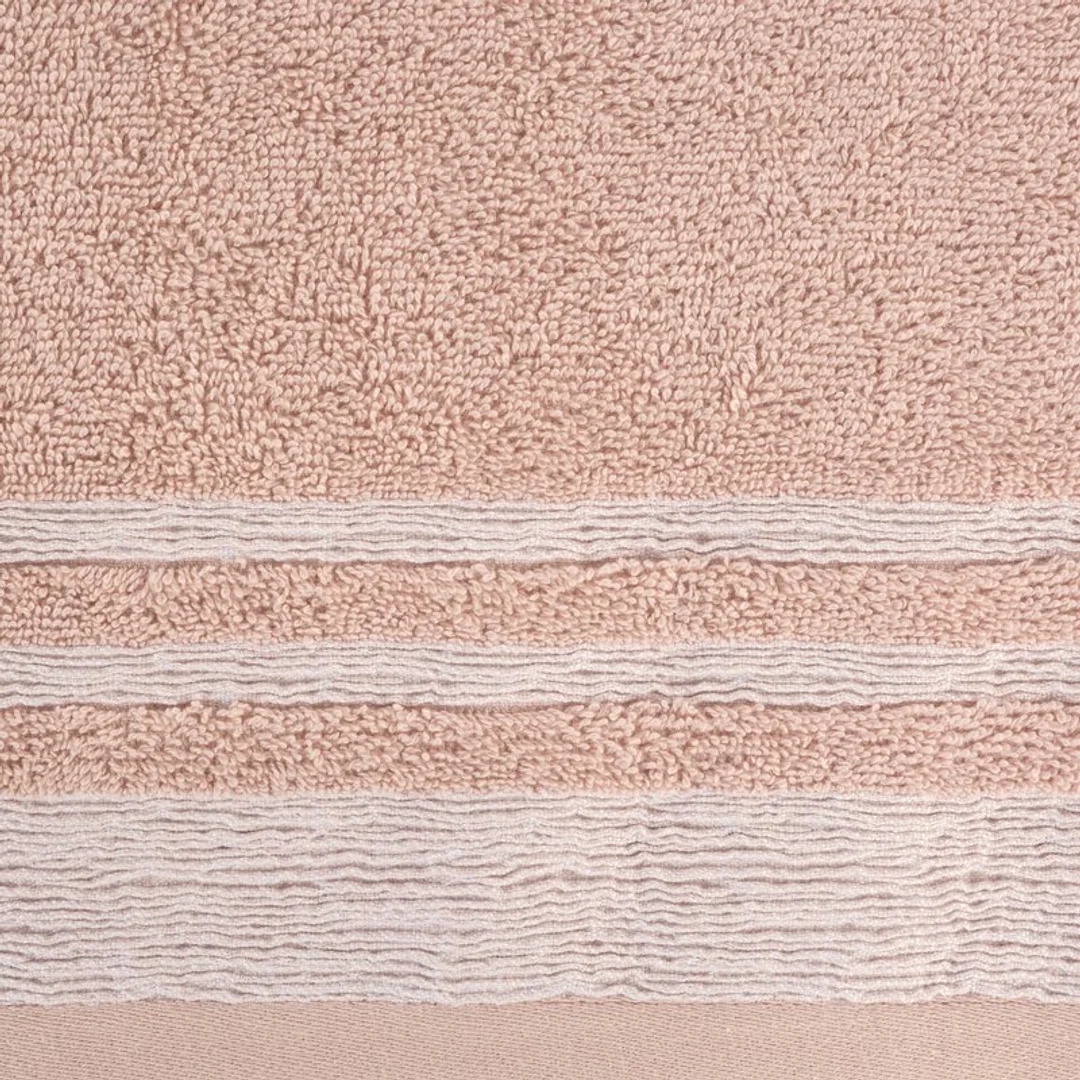 Ręcznik Mery 50x90 pudrowy róż 500 g/m2 frotte Eurofirany — zdjęcie 3