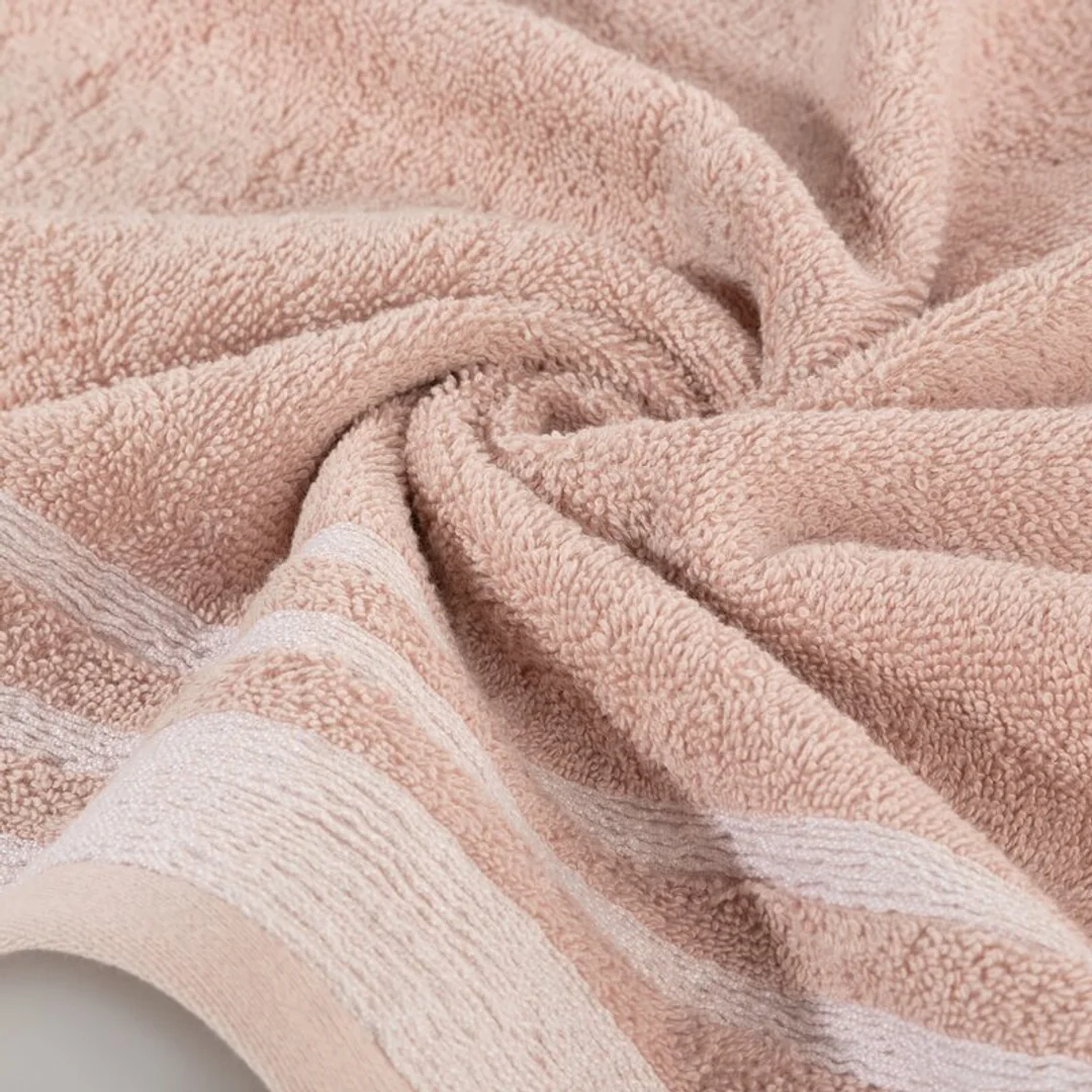 Ręcznik Mery 50x90 pudrowy róż 500 g/m2 frotte Eurofirany — zdjęcie 4