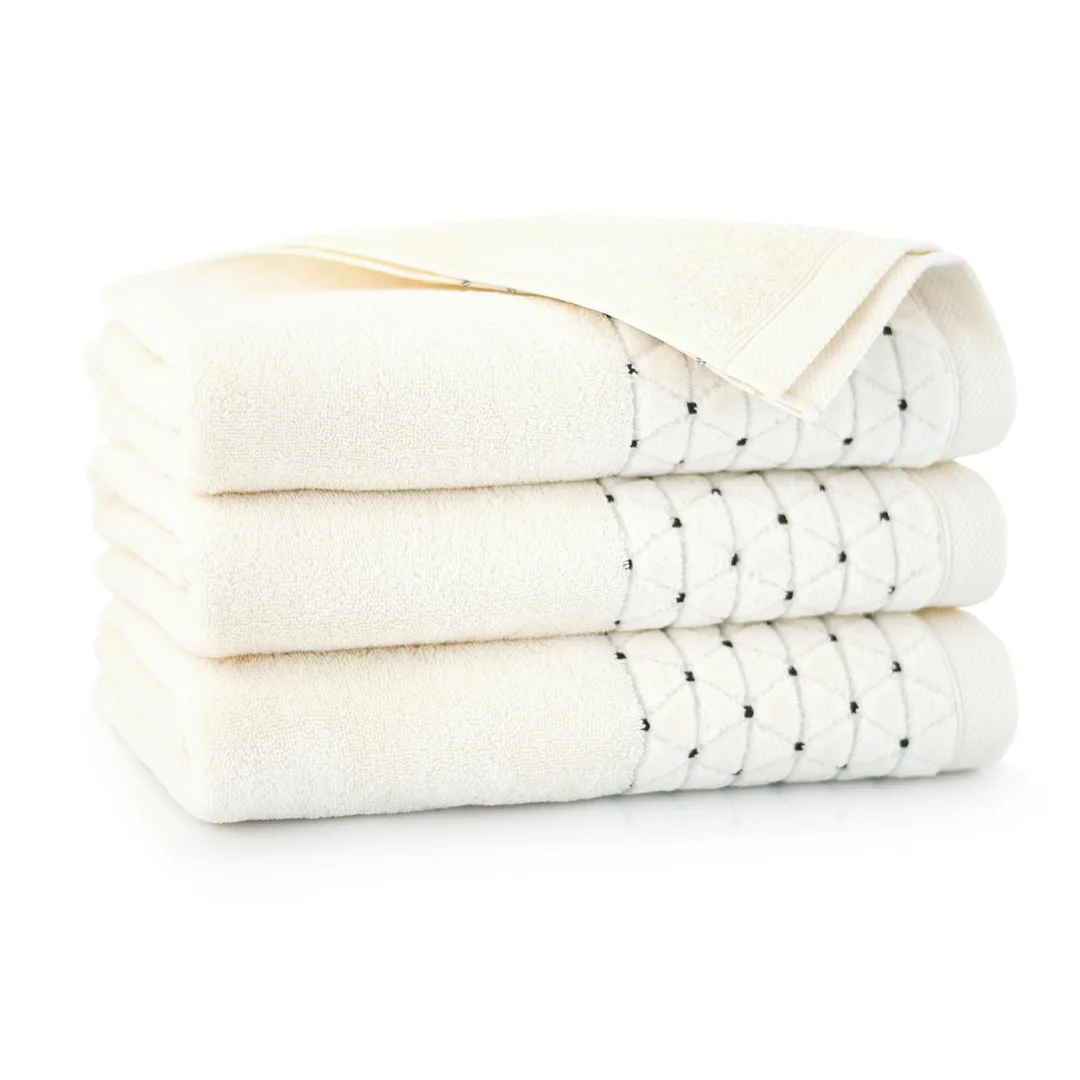 Ręcznik Oscar AB 50x100 kremowy frotte 500 g/m2 Zwoltex 22 — zdjęcie 2
