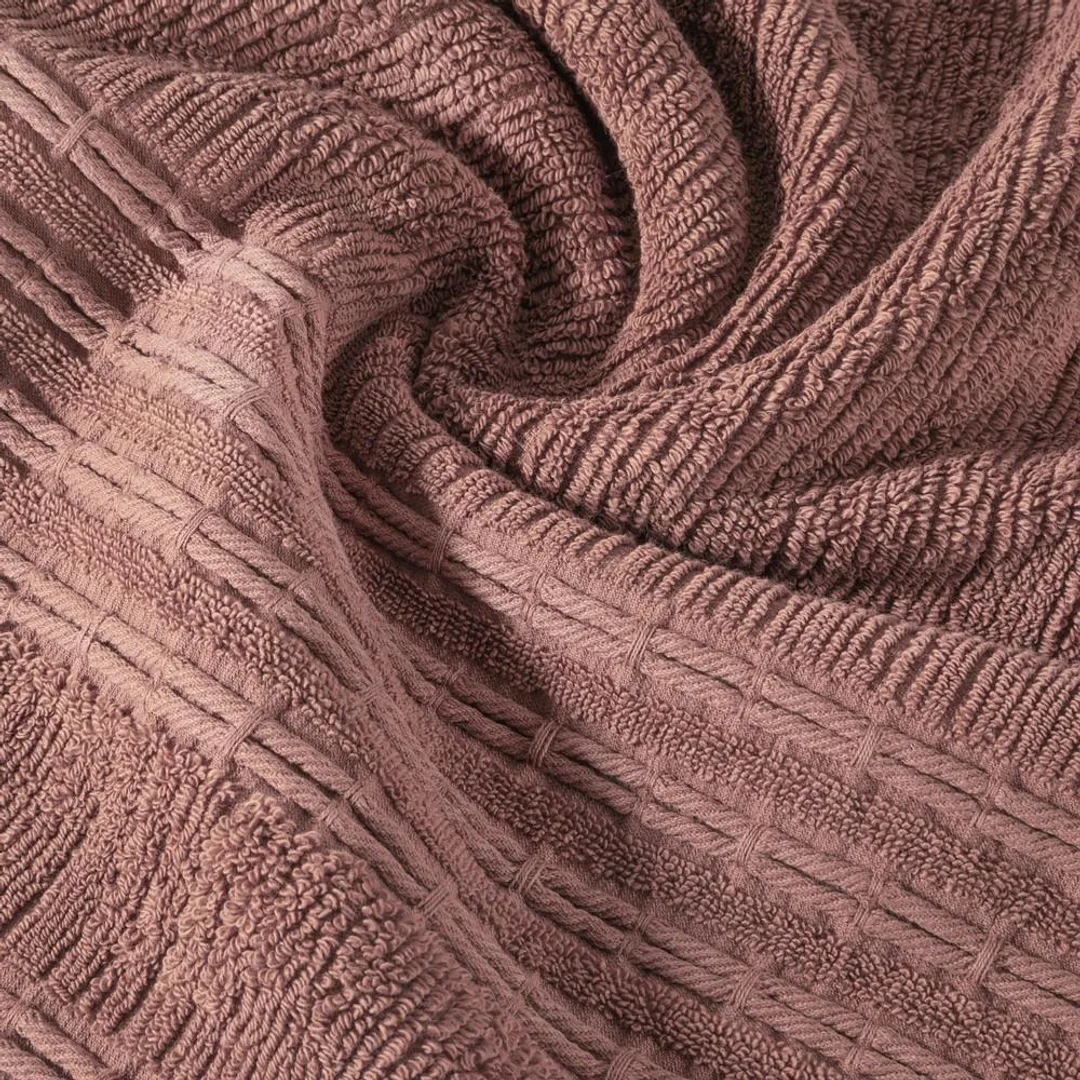 Ręcznik Romeo 70x140 pudrowy różowy frotte 500g/m2 Eurofirany — zdjęcie 3