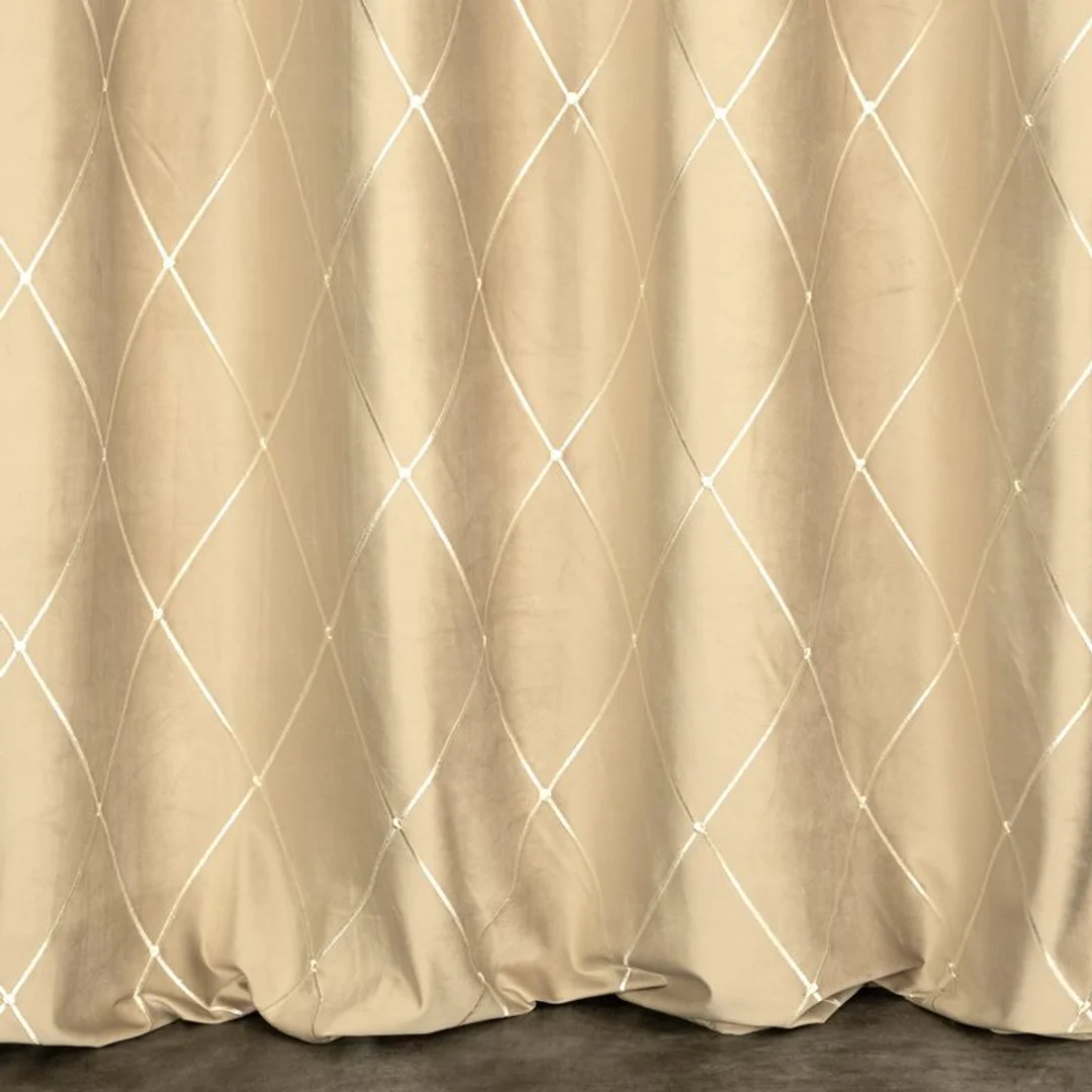 Zasłona 140x250 Margo beżowa welurowa gotowa na przelotkach Pierre Cardin — zdjęcie 4