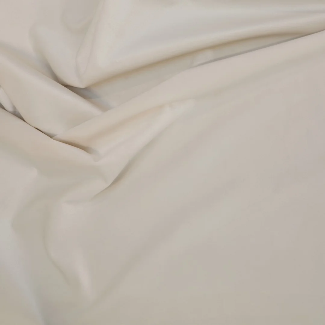 Zasłona 140x270 Sibel beżowa welurowa gotowa na taśmie Pierre Cardin — zdjęcie 7