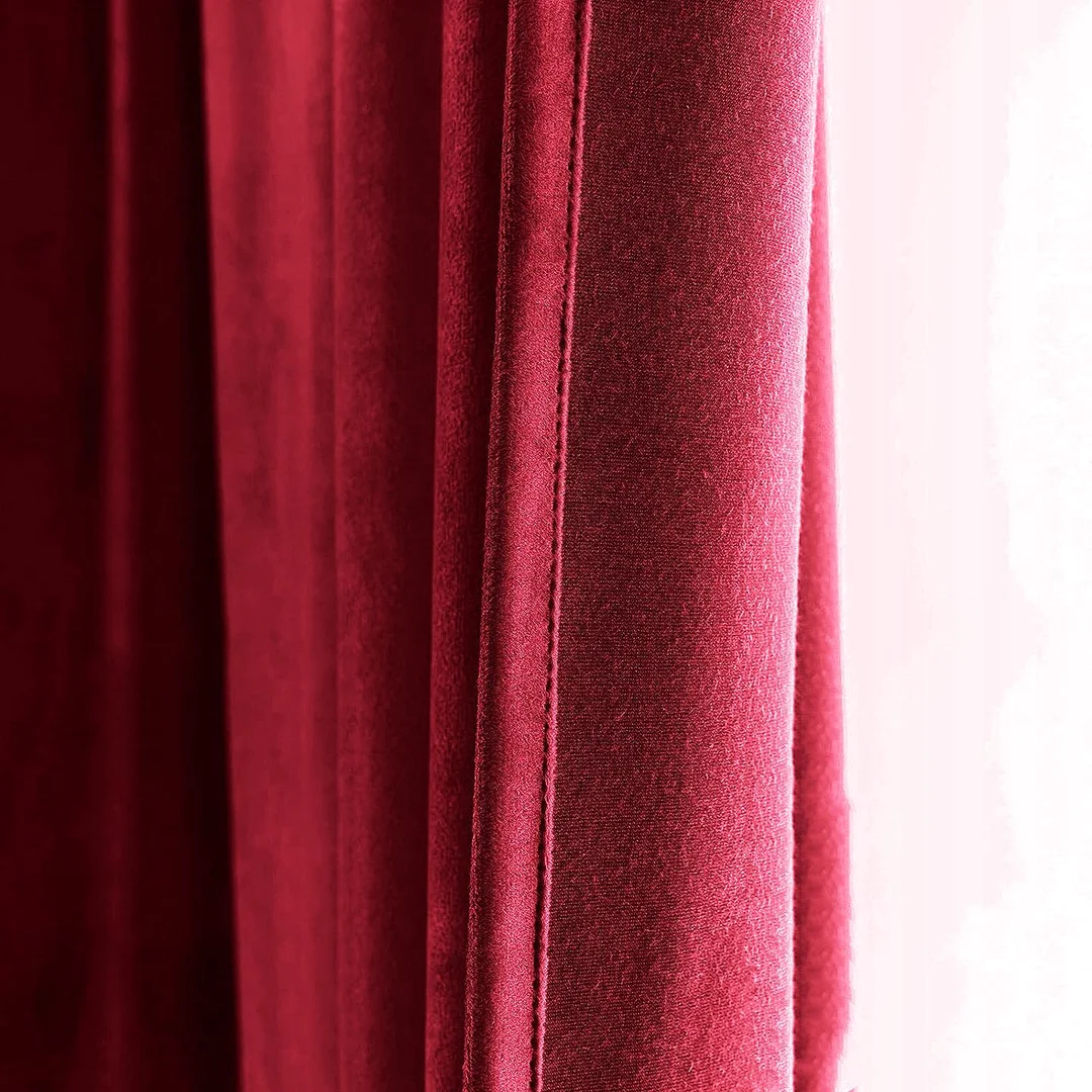 Zasłona gotowa 140x250 czerwona welurowa na przelotkach soft Velvet do salonu — zdjęcie 7
