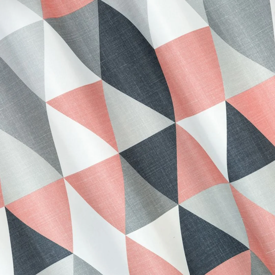 Zasłona gotowa adina 140x250 cm ciemnoróżowy — zdjęcie 4