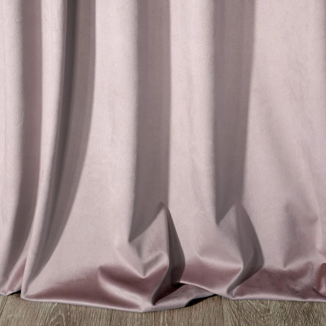 Zasłona gotowa na przelotkach 140x250 pudrowa różowa welurowa Rosa — zdjęcie 8
