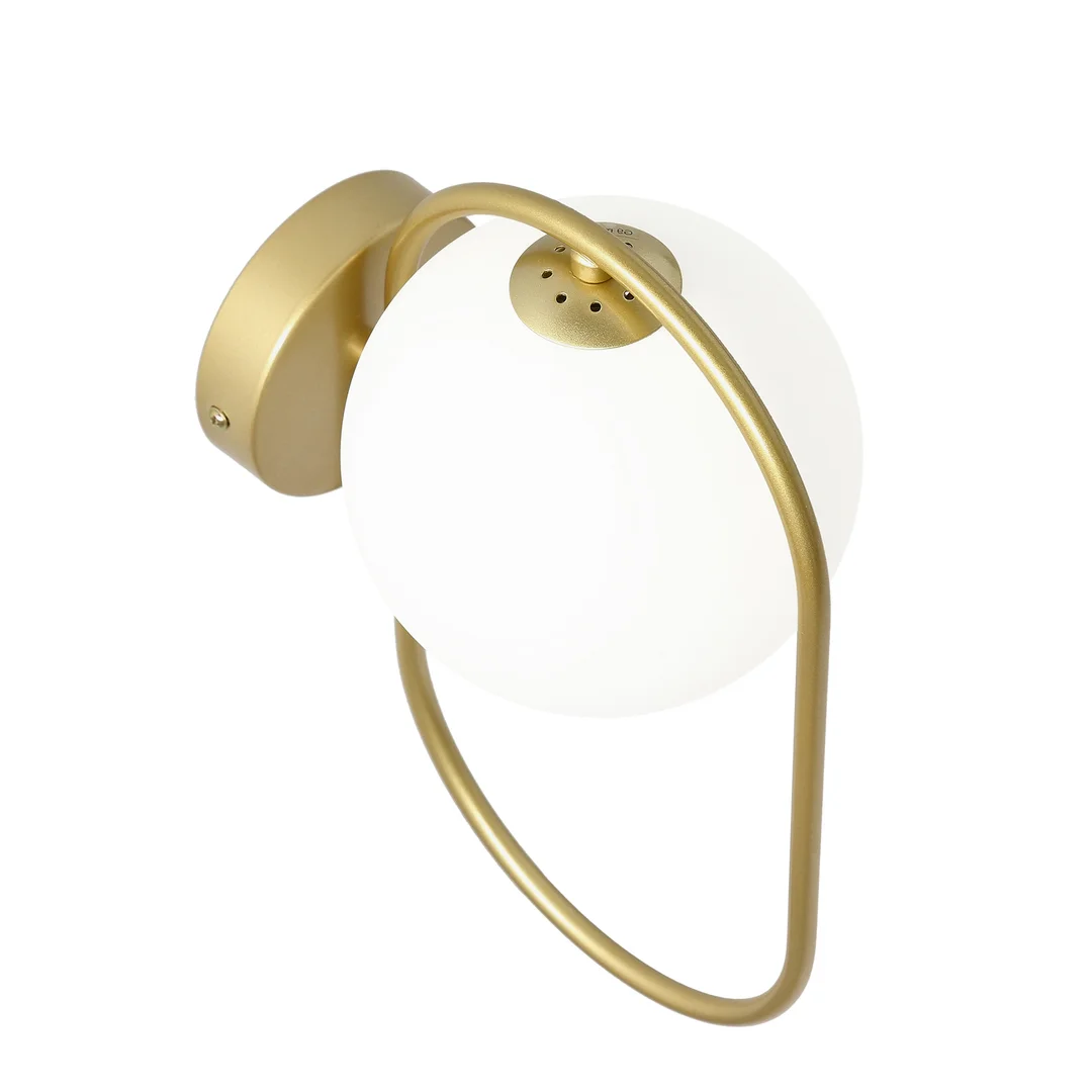Kinkiet ścienny CORDEL elegancki – złoty mosiądzowany ring z mlecznym kloszem kulką - elegancka lampa ścienna G9 LED — zdjęcie 13