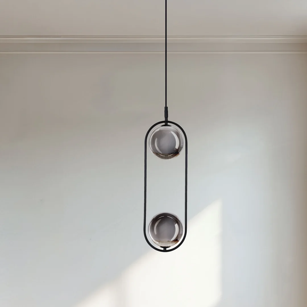 Lampa wisząca CORDEL elegancka - czarna z grafitowymi kloszami kulkami - minimalistyczne oświetlenie salonu 2x G9 LED — zdjęcie 2