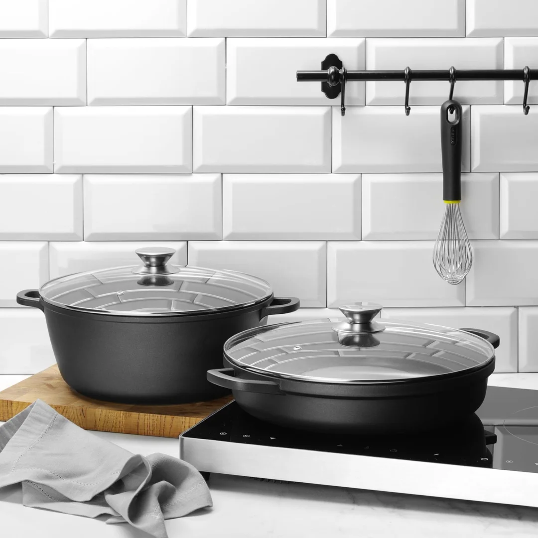Garnek z pokrywką z powłoką nieprzywierającą 7 l 367x290x122 mm — zdjęcie 3