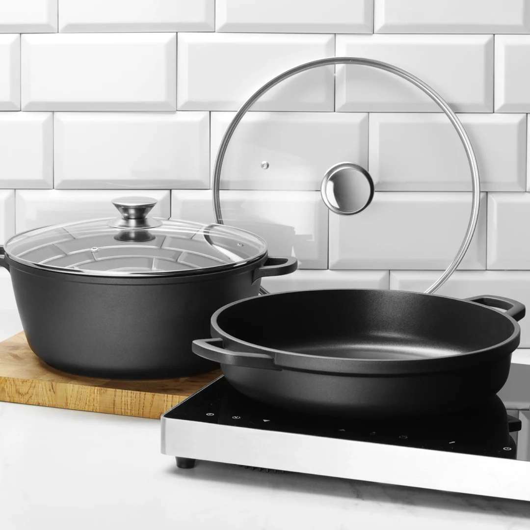 Garnek z pokrywką z powłoką nieprzywierającą 7 l 367x290x122 mm — zdjęcie 4